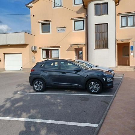 Apartman Alen Podhum Zewnętrze zdjęcie